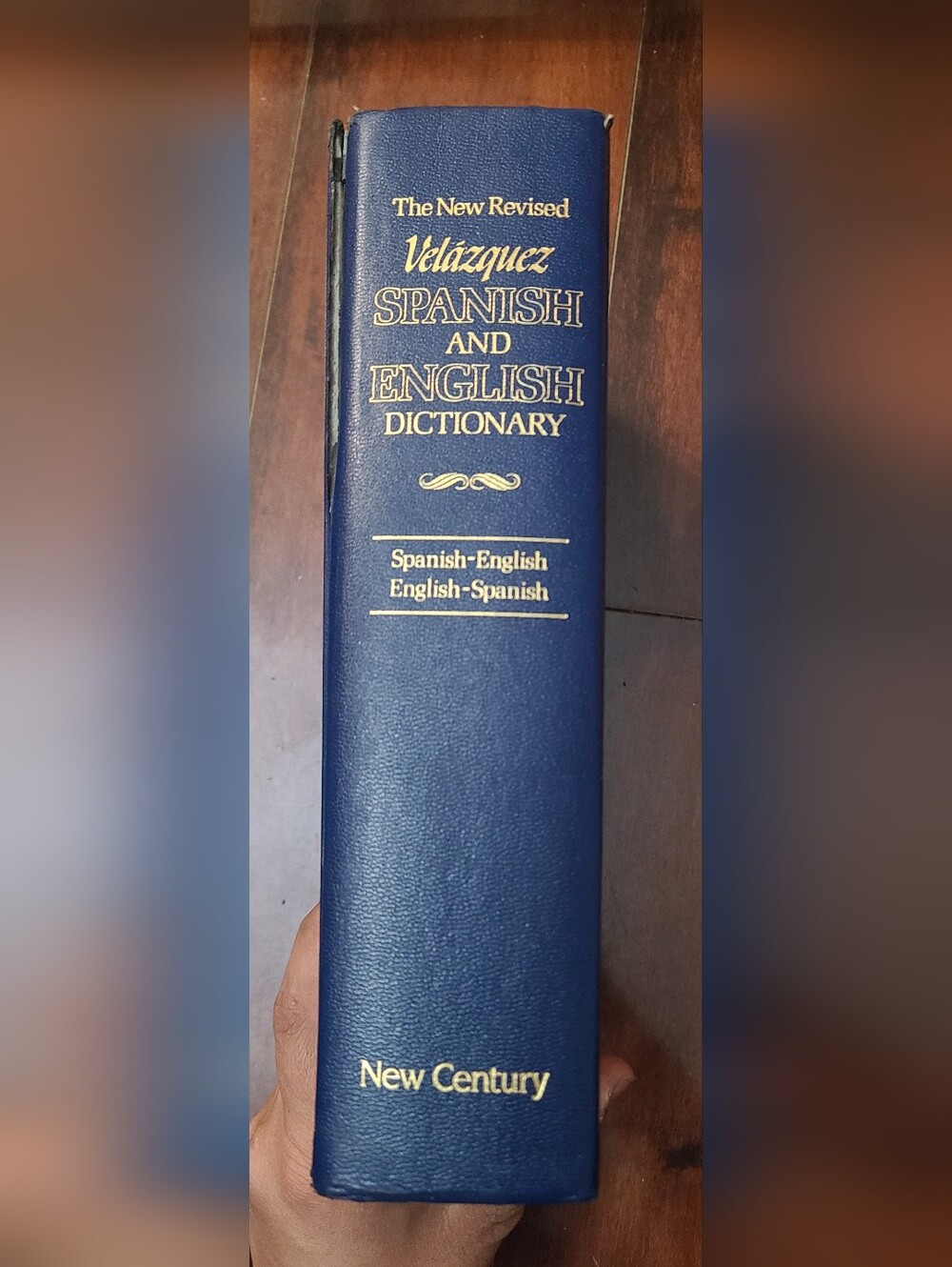 Velazquez Spanish and English Dictionary Hardcover New Revised Spine Wear